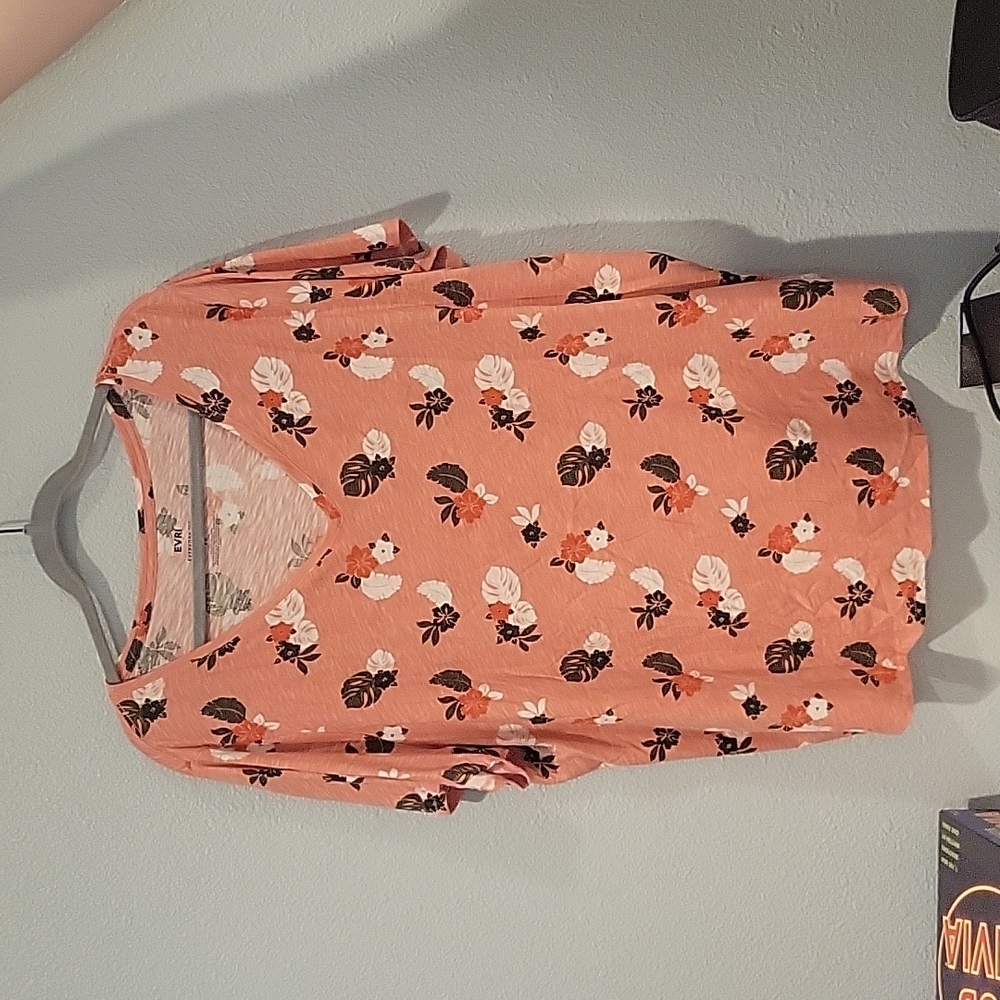 Salmon Floral t-shirt